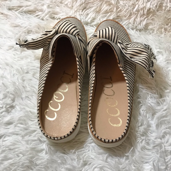 Adorable Slip On Flats - Picture 5 of 7